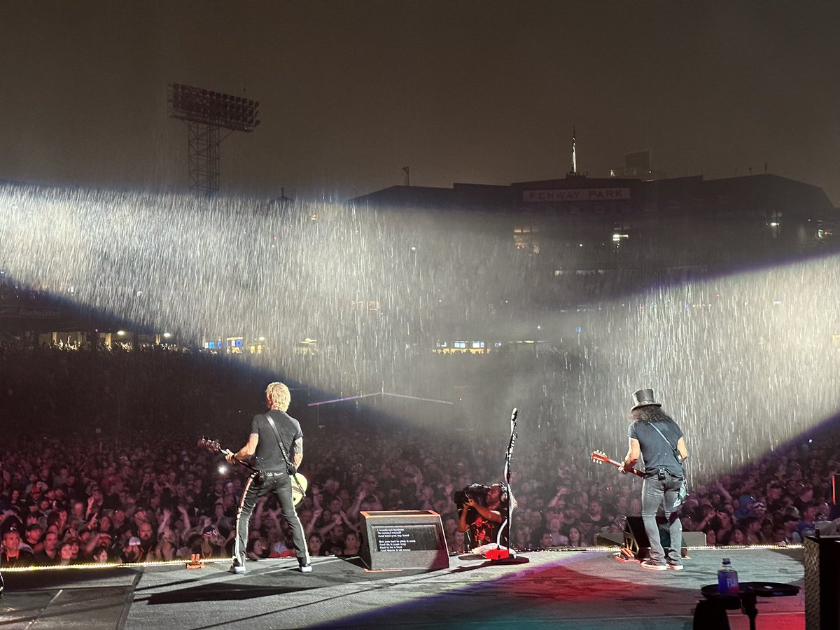 deljamesgang's tweet photo. And then the rain came down on Boston!! @gunsnroses https://t.co/K6ePDujbwP