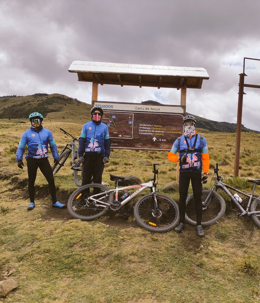 Marce_HOl's tweet photo. Las mejores aventuras sobre 2 ruedas!!
Cerro de Arcos #Ciclismo https://t.co/2kvE0suqNB