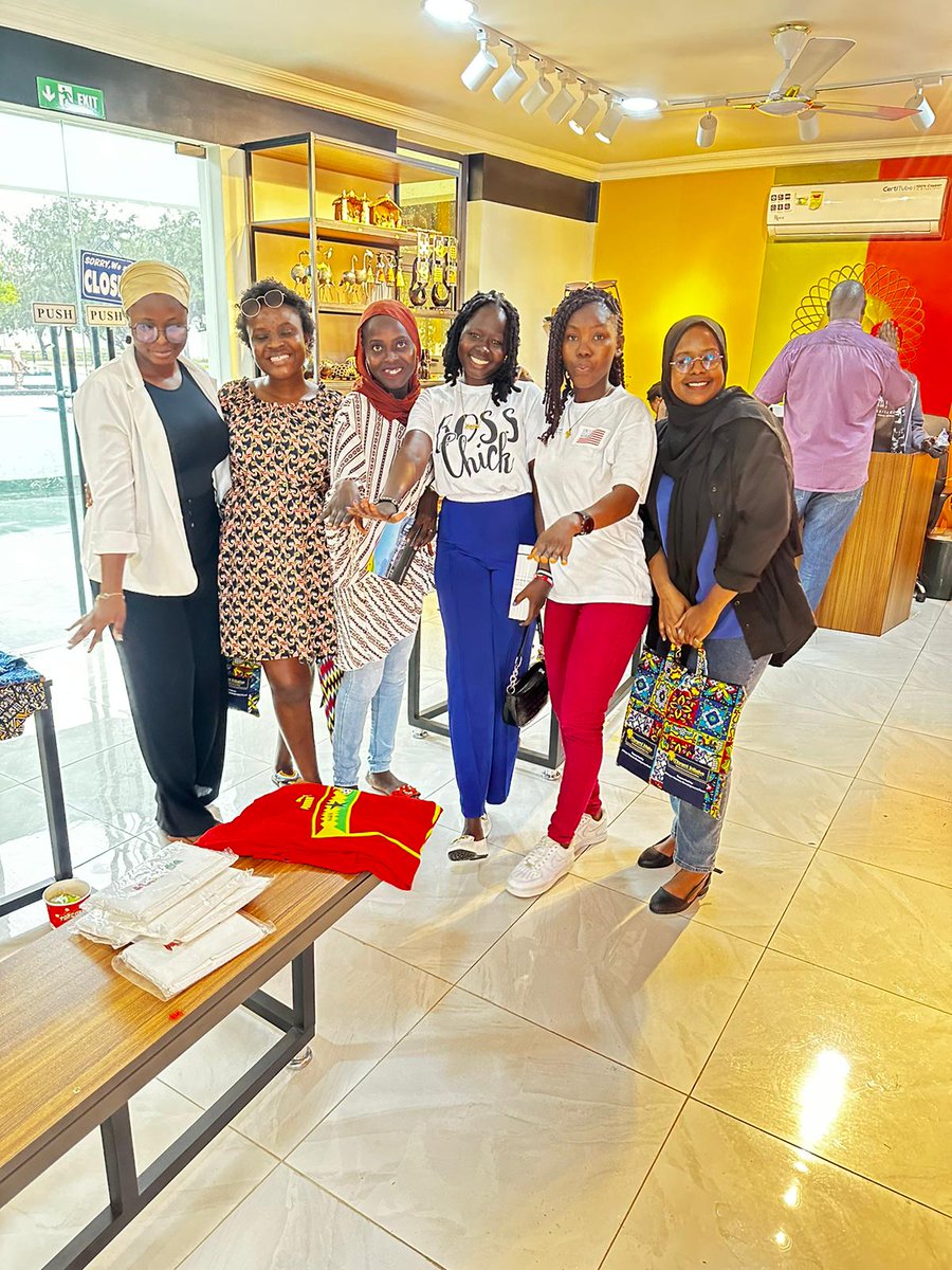 yaro2022's tweet photo. A.F.R.I.C.A IN D.I.V.E.R.S.I.T.Y
Africa is our home 👏👏👏
#MoremiAfrica #MileadFellows #Leaders #powertolead https://t.co/Ae2Zewq2Qr