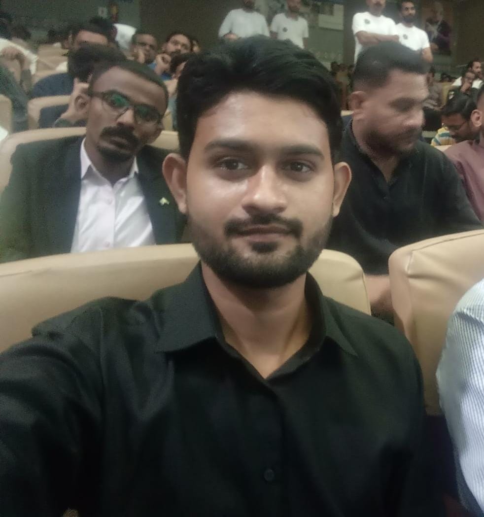 danishabid71's tweet photo. دل کو جلا کر دی ہے زمانے کو روشنی
کبھی جگنو پکڑ کر اجالا نہیں کیا ہم نے❣️

#NewProfilePicture https://t.co/8JP0DtDe55