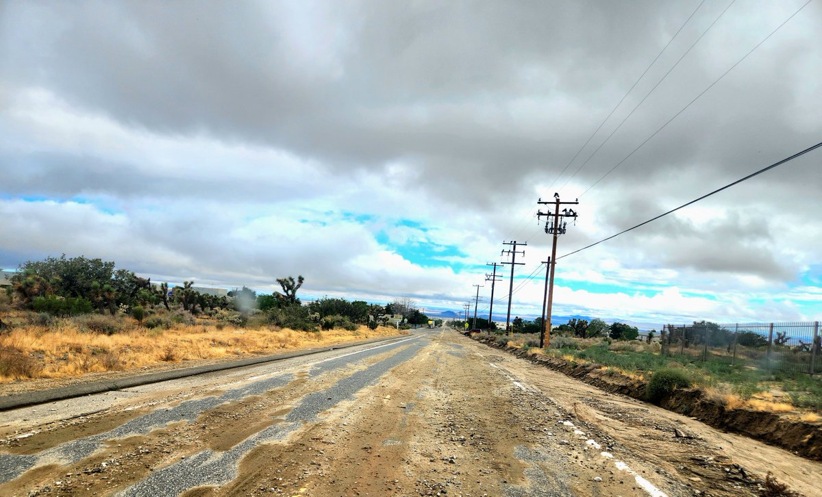 SnowlineJUSD's tweet photo. Road closures, inaccessible bus stops, and road damage will prevent us from opening our school sites tomorrow. So, all Snowline schools will be closed tomorrow,  Tuesday, 8/22/23. Click the link for details.
https://t.co/mqJPMVpSjx https://t.co/2x6qO0YXBL