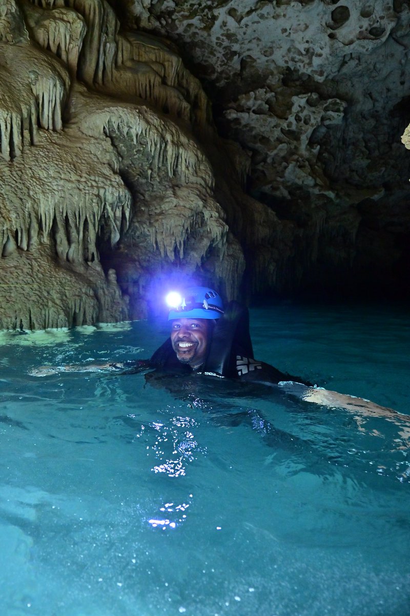 crazeerayzee's tweet photo. So…..I did a thing!!! I will definitely remember this experience for the rest of my life! Posting pictures so you all would believe me when I talk about it! #caveexploring #vacation #solovacation #solotravel #solotraveler #bucketlistadventures #bucketlist #bucketlisttravel https://t.co/ypdfZYqnfI