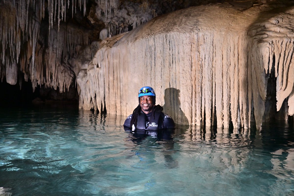 crazeerayzee's tweet photo. So…..I did a thing!!! I will definitely remember this experience for the rest of my life! Posting pictures so you all would believe me when I talk about it! #caveexploring #vacation #solovacation #solotravel #solotraveler  #bucketlistadventures #bucketlist #bucketlisttravel https://t.co/JvyJlNfCeL