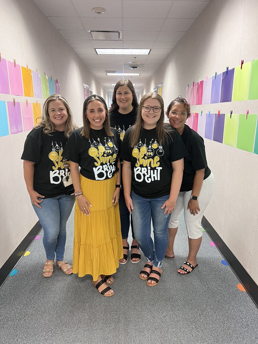 FPEKLeaders's tweet photo. Our Kinder team was so excited to meet our littles today! We had a great first day and can’t wait to see our littles grow! https://t.co/y6TPImCI67