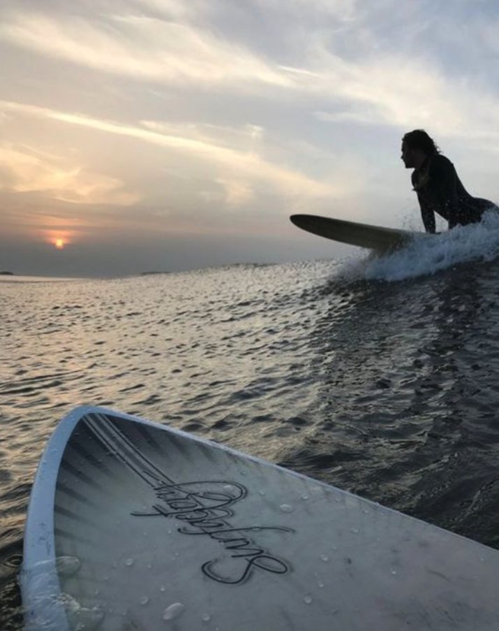 surfshop's tweet photo. Who doesn't love an evening surf 🤙 https://t.co/EVaD39WaGf