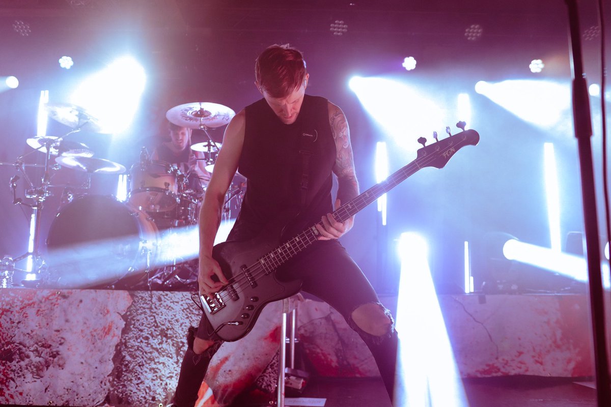 Watching your empire fall // <a href="/blessthefall/">blessthefall</a> in Philadelphia