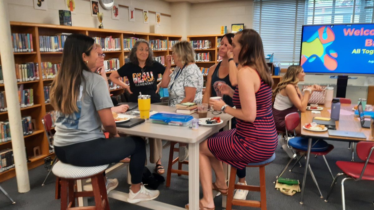 BytesFromBella's tweet photo. Great day with staff returning to kick off the 23-24 school year.  Thank you @BeallPTA for the welcome back messages.  Staff reconnected, reviewed, and recommited! https://t.co/o08W24a0OY
