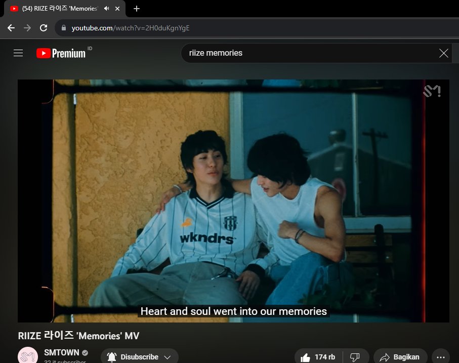 saintwonbin's tweet image. pagi pagi dh sibuk y bray, laptop striming mv, hp ikutan striming di sh, smangat  jal 🥳‼️