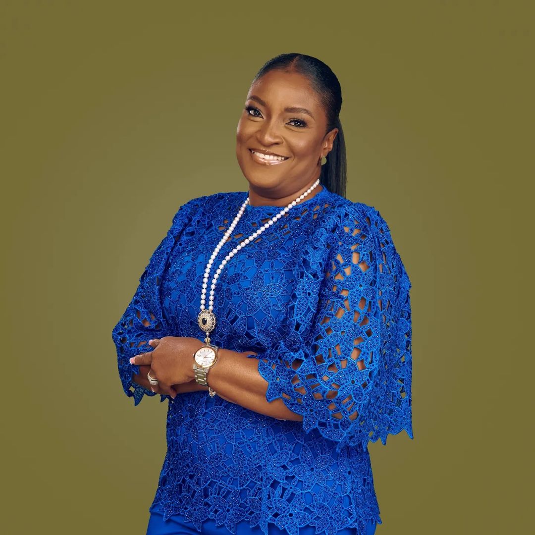 Happy new week 🎉🎉 everyone I love you 😘😘😘😘