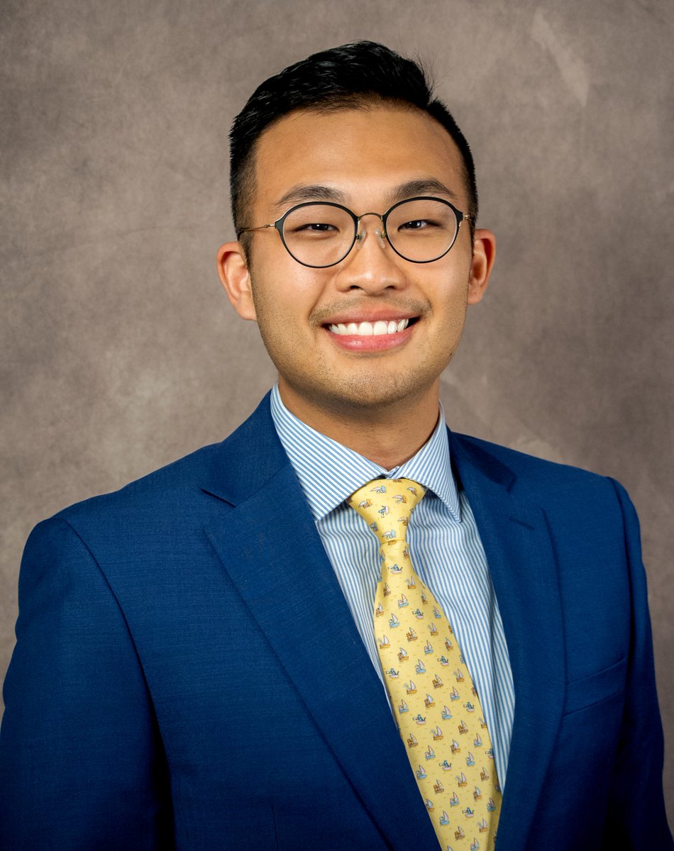 ShaneD_17's tweet photo. Coming at you live from my ICU nightfloat - Hello #MedTwitter! My name is Shane Dong from @GWSMHS and I will be applying #GenSurgMatch2024. 

Proud Brooklynite, Wolverine and lover of all things #MedEd / combating surgical disparities. Mama we made it! https://t.co/1IHZBCYsfs