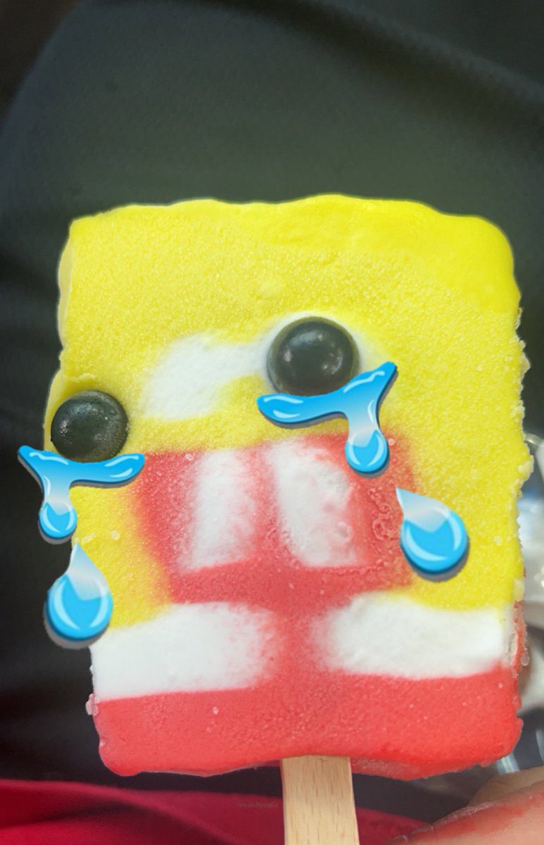 GemJamini's tweet photo. Me when I feel the “I Love You Guys” speech coming on ಥ_ಥ https://t.co/d5qVfCSzzH