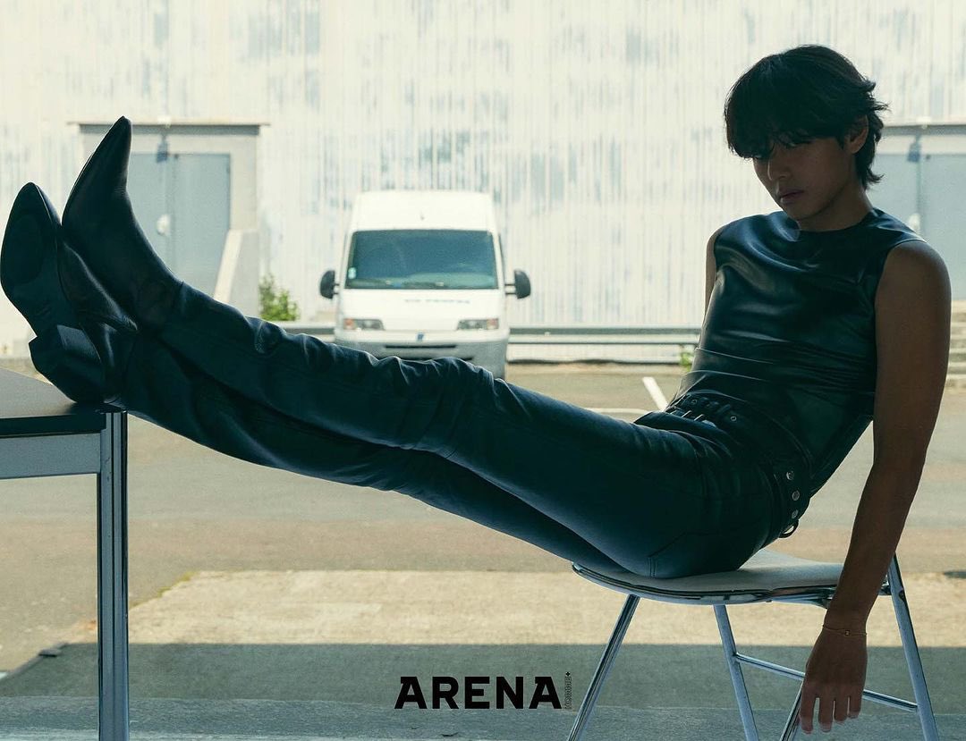 taeguide's tweet photo. Taehyung for Arena Korea https://t.co/ueVbvREN89