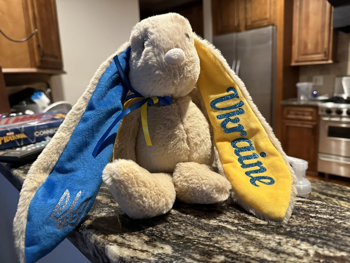 mustlovesnark's tweet photo. My daughter loves her new bunny, Liza. That came FAST! Less than 10 days! Thanks @UAArtisansRock for the recommendation 💙💙💙🇺🇦🇺🇦🇺🇦#StandWithUkraine #SpendWithUkraine #SlavaUkraini #UkrainianArtisans https://t.co/Y2IaE8Jvkb