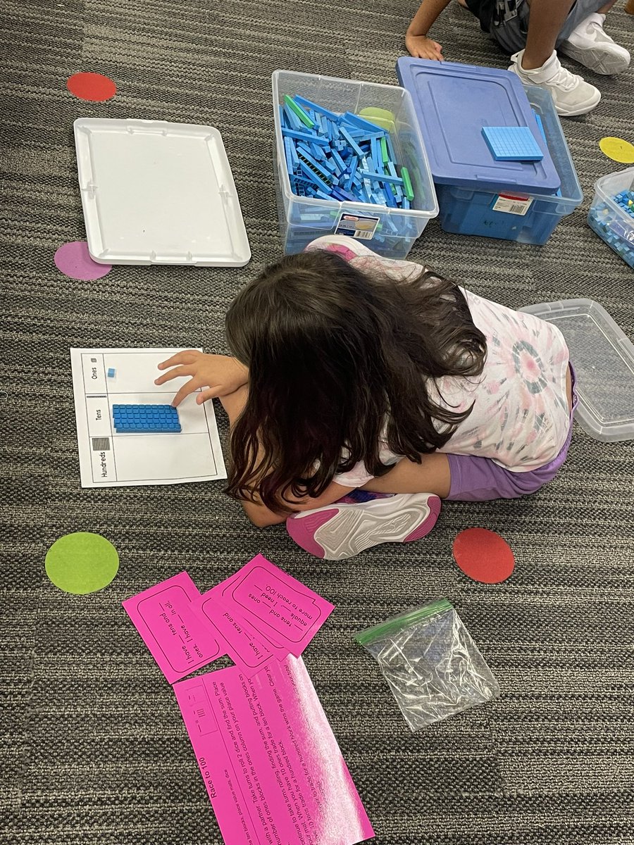 Elizabeth Adams tweet media