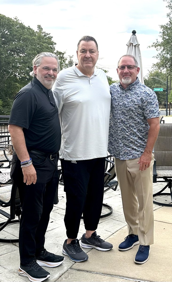 Buzz Williams tweet media