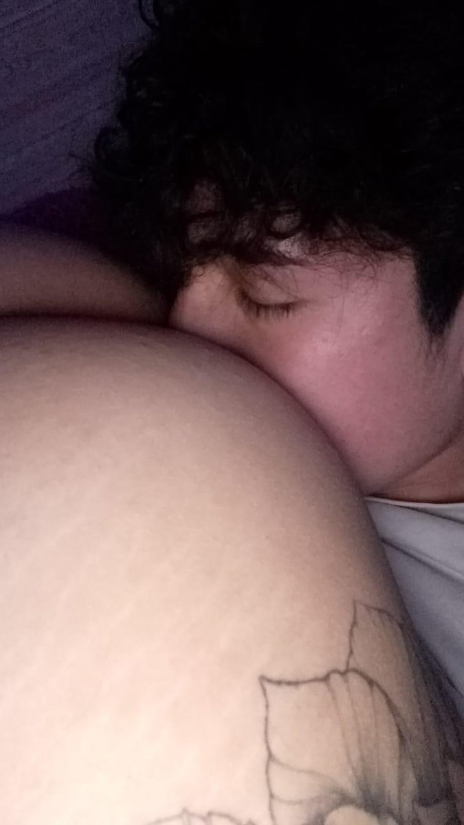 Isfantasticccc's tweet photo. @perversos_6969  vayan a seguirlos venden contenido rico 🥵🔞 https://t.co/5kjkyzgacT