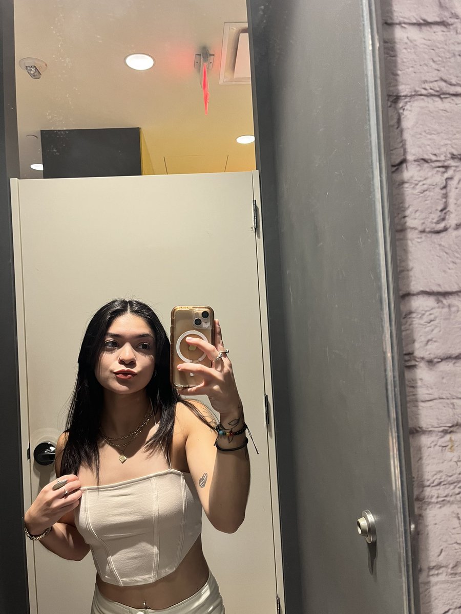 VioletG33's tweet photo. It’s been a min, so here’s your reminder https://t.co/4nGhjailhp
