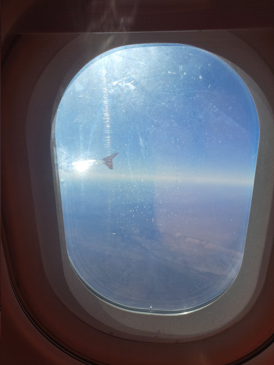 Arrived in #Exmouth thanks <a href="/Minderoo_Found/">Minderoo Foundation</a> for organising for me to talk about intertidal habitats #mangroves #saltmarsh 
#scienceinthepub