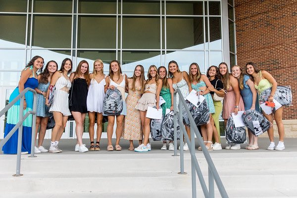 Welcome Back Picnic and New Backpacks ✔️