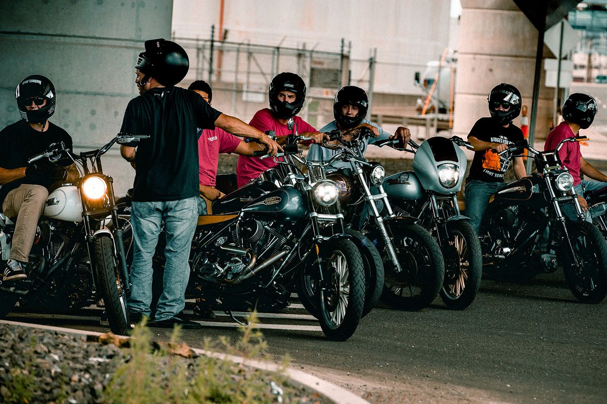CryptoMotoApp's tweet image. Group rides are a fantastic perk for the biker community. Riding a bike with friends on a sunny day and enjoying the wind on an open road is a true pleasure!

Read more: cryptomoto.org/rules-and-etiq… 
.
.
#ride #GroupRide #CryptoMoto #CryptoMotoApp #BikerLife #Biker #motolife #Kawasaki