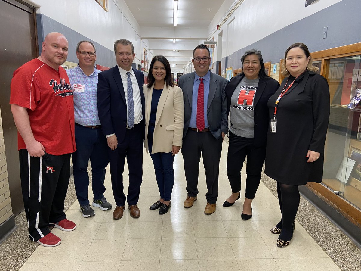 cswir's tweet photo. An awesome #CPSFirstDay! https://t.co/GObbMhYVgX