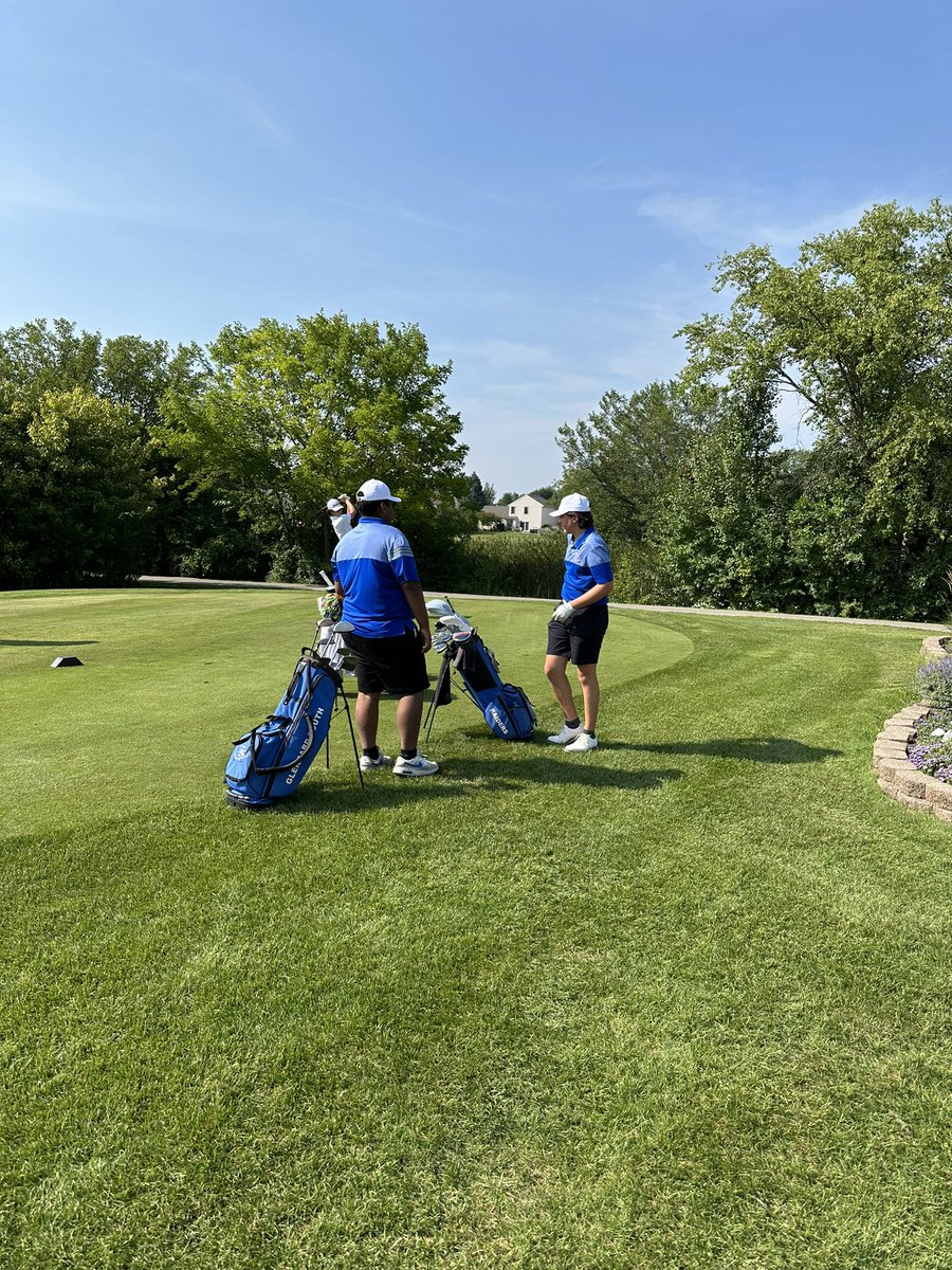 GBSBoysGolf's tweet photo. Raiders played well at the Rams Scramble today shooting a team score 157.  Great play by Glenbard East shooting 144. @gbsathletics https://t.co/RT1pgcTbLt
