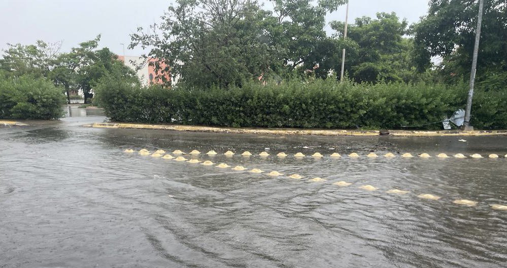 ricardoveram_'s tweet photo. Buenas tardes, Los vecinos de la Colonia “Chuminopolis” Solicitamos apoyo de las autoridades por Inundación en la Calle 14 #95c x 15 y 14A @AyuntaMerida @RenanBarrera @JAPAYOficial @GobYucatan https://t.co/06U47aFnI8