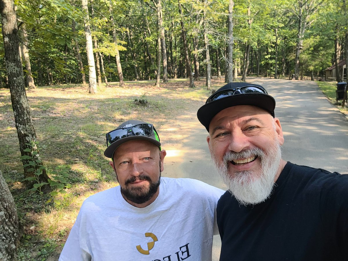 jmp_65's tweet photo. Thank you to everyone at the @HHamfest this weekend, I had an amazing time.
I want to especially thank T-Ray @ki5qyy for inviting me to stay at the park with him. It was great to make new friends and also meet some OG's from the #Jerrynet https://t.co/CAMAQAJF1T