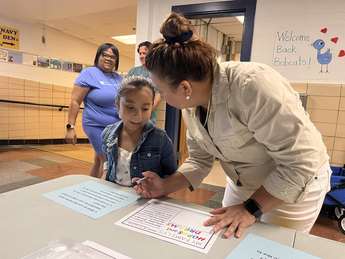 BMESBobcats's tweet photo. Scenes from Meet &amp; Greets today.  We are taking @responsiveclass practices deeper with guiding questions for our family hopes &amp; dreams that center on, social, emotional, &amp; academic learning for the year.  #oneBME https://t.co/scNfcUpttF