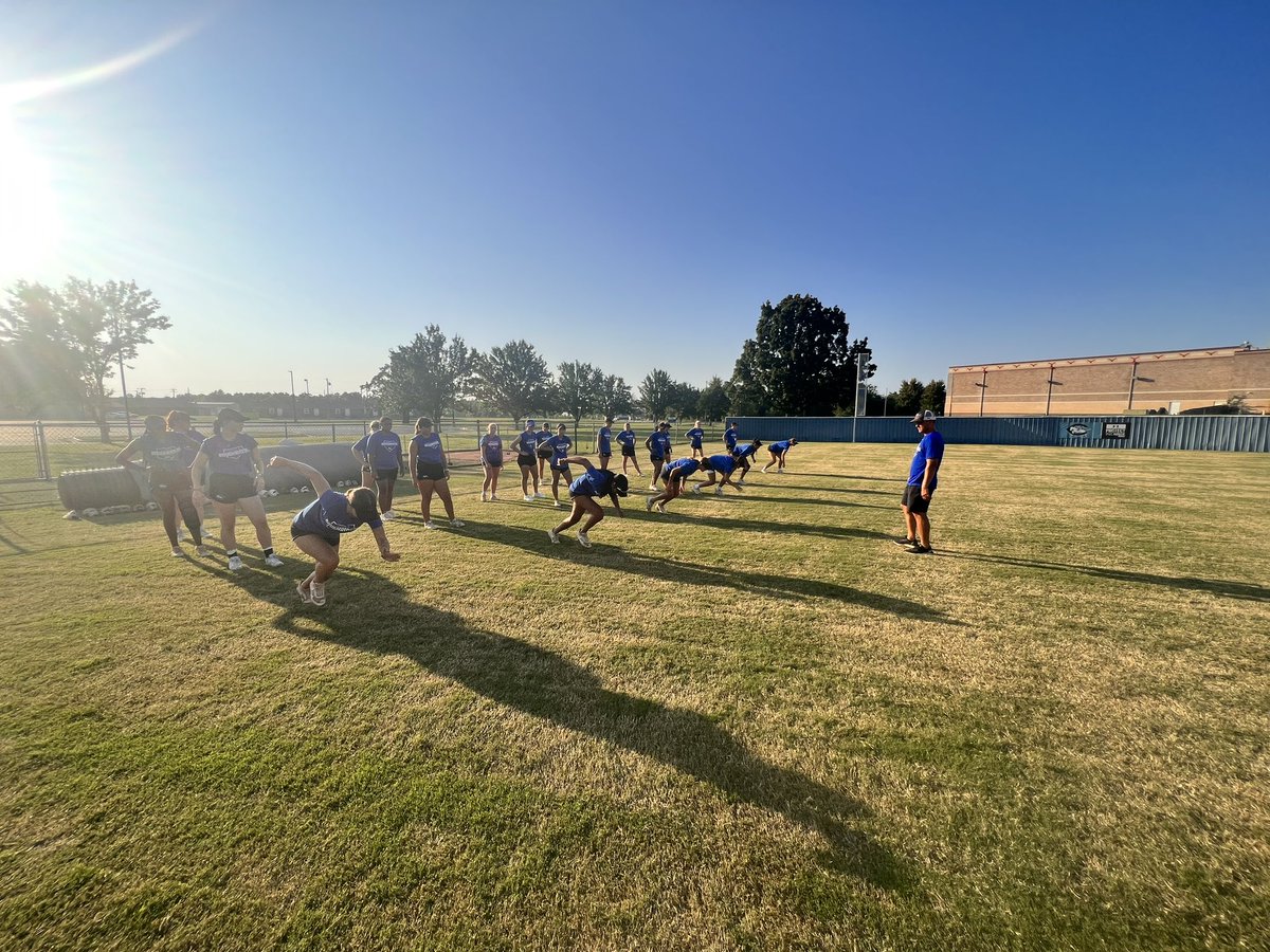 CCRoughridersSB's tweet photo. First day in the books 🤠 

plus, happy birthday Arene Landon-Lane 🎉 https://t.co/HfGVgB0ihx
