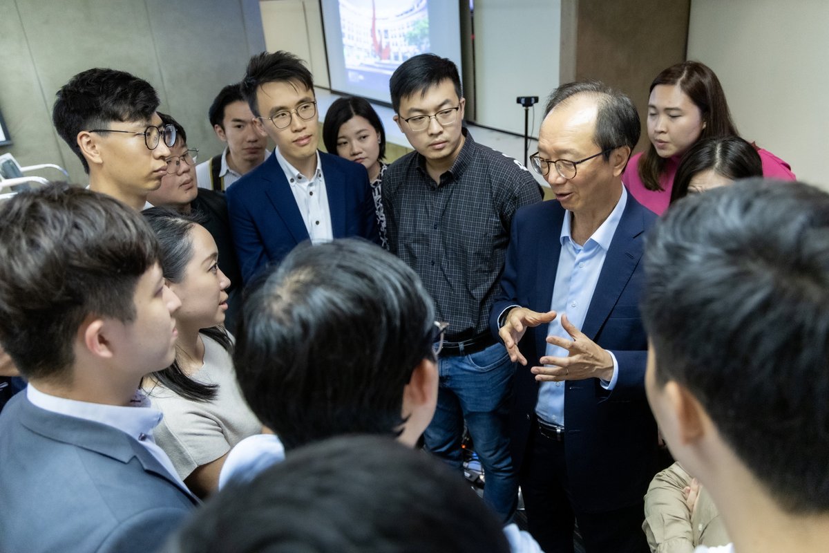 Learning from esteemed business executives is an integral part of the HKUST MBA experience. Last week we had the utmost privilege to invite Mr Antony Leung, former Financial Secretary &amp; Group Chairman of Nan Fung Group, to share his gems of insight with our students. #Leadership