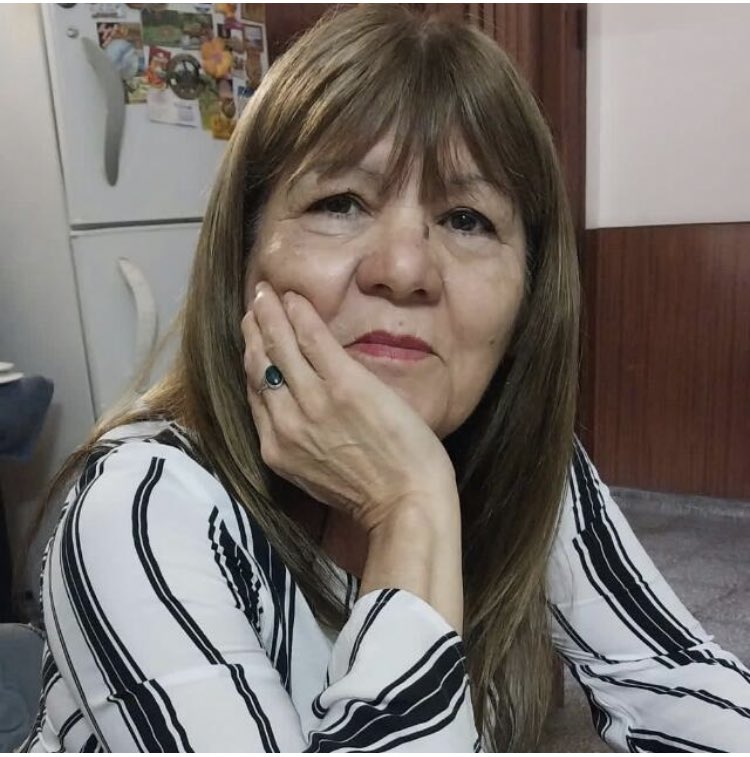 La única persona que siempre estuvo para mí, que me enseño y aconsejo con lo mejor, te amo cada día más. Quiero ser una nena otra vez y que me esperes con tortilla y cocido. Las cosas lindas no se olvidan nunca, hoy no soporto la distancia y cuento los días para verte viejita❤️