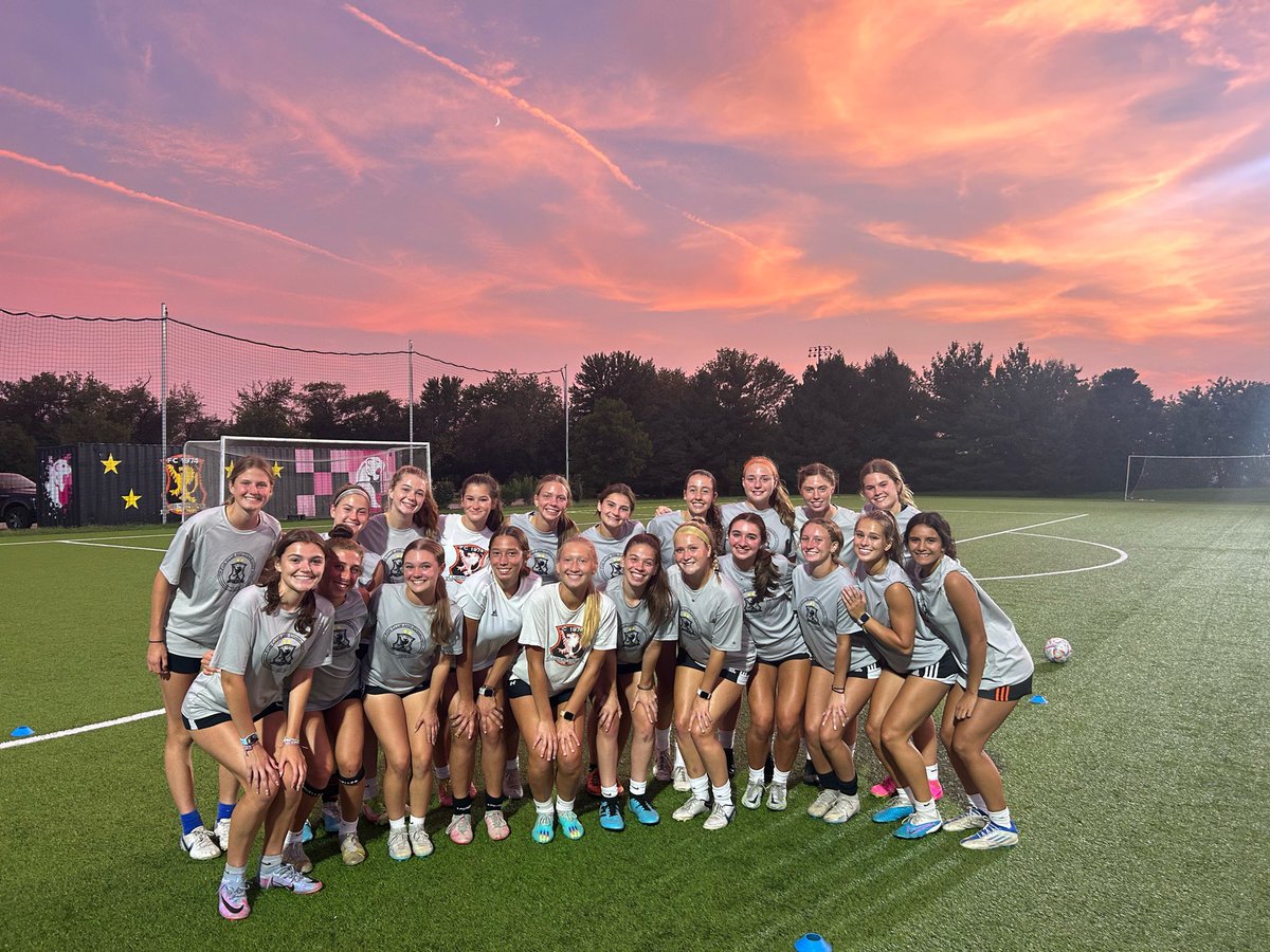 Great view during Monday night training!!🌅