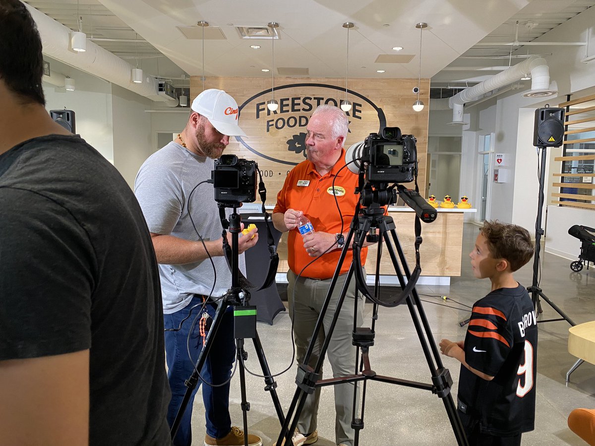 kreiber's tweet photo. Getting ready for @ENQSports  Bengals Beat podcast with @Bengals Center and Offensive Captain Ted Karras at a special location @FreestoreFB tonight at 7:00 tune in!! #WhoDey https://t.co/OYqx1R9yBy
