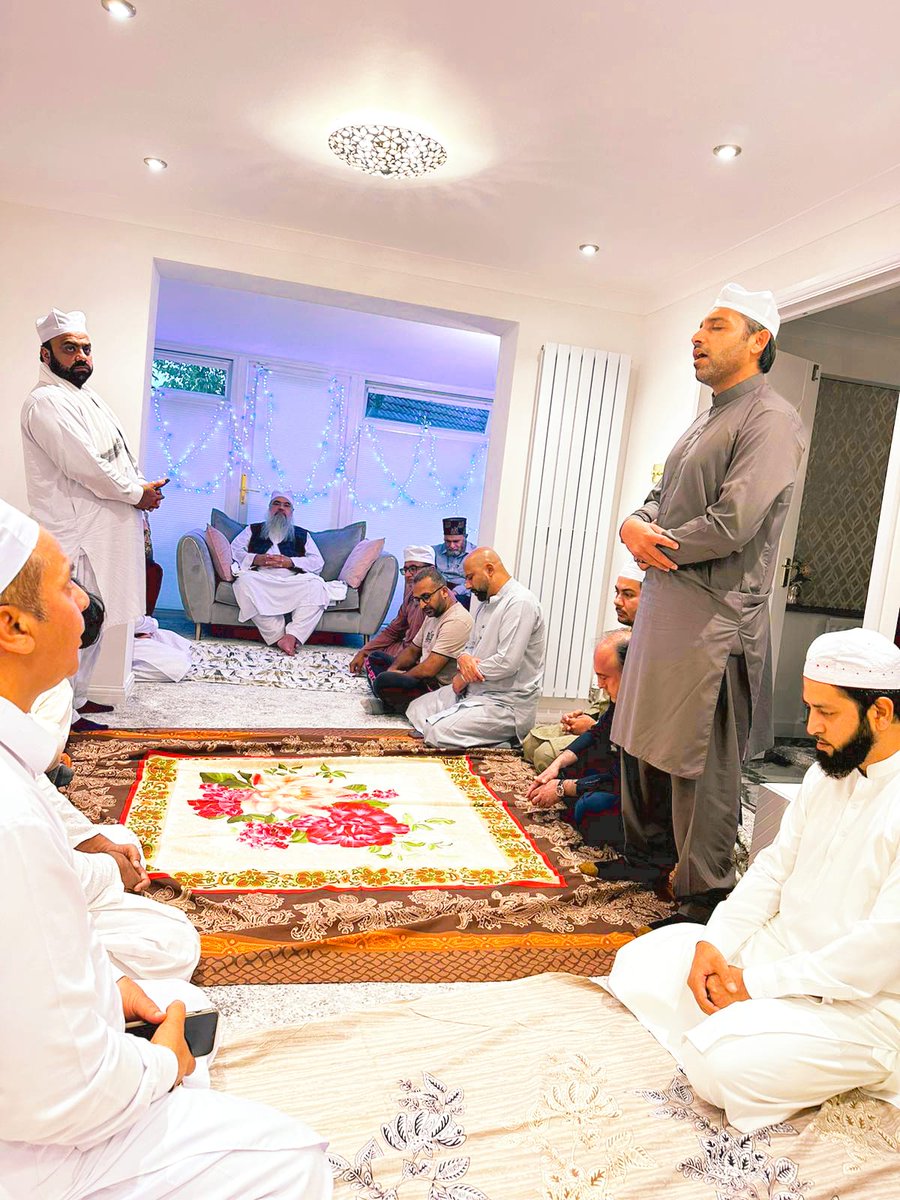 WadiAzizSharif's tweet photo. سدا میلاد مناو کملی والے ﷺدا
ہر جگہ میلاد مناو کملی والے ﷺدا

18th August 2023 #uk #unitedkingdom 
Mahfil e Melad held at Milton Keynes UK
[Follow us on] 
#youtube https://t.co/y1S67U1v4w 
#WhatsApp Group 
https://t.co/UHtWl13Sjp
 #Facebook Page
https://t.co/Fwn7WoikpO https://t.co/Cc65DQULpo