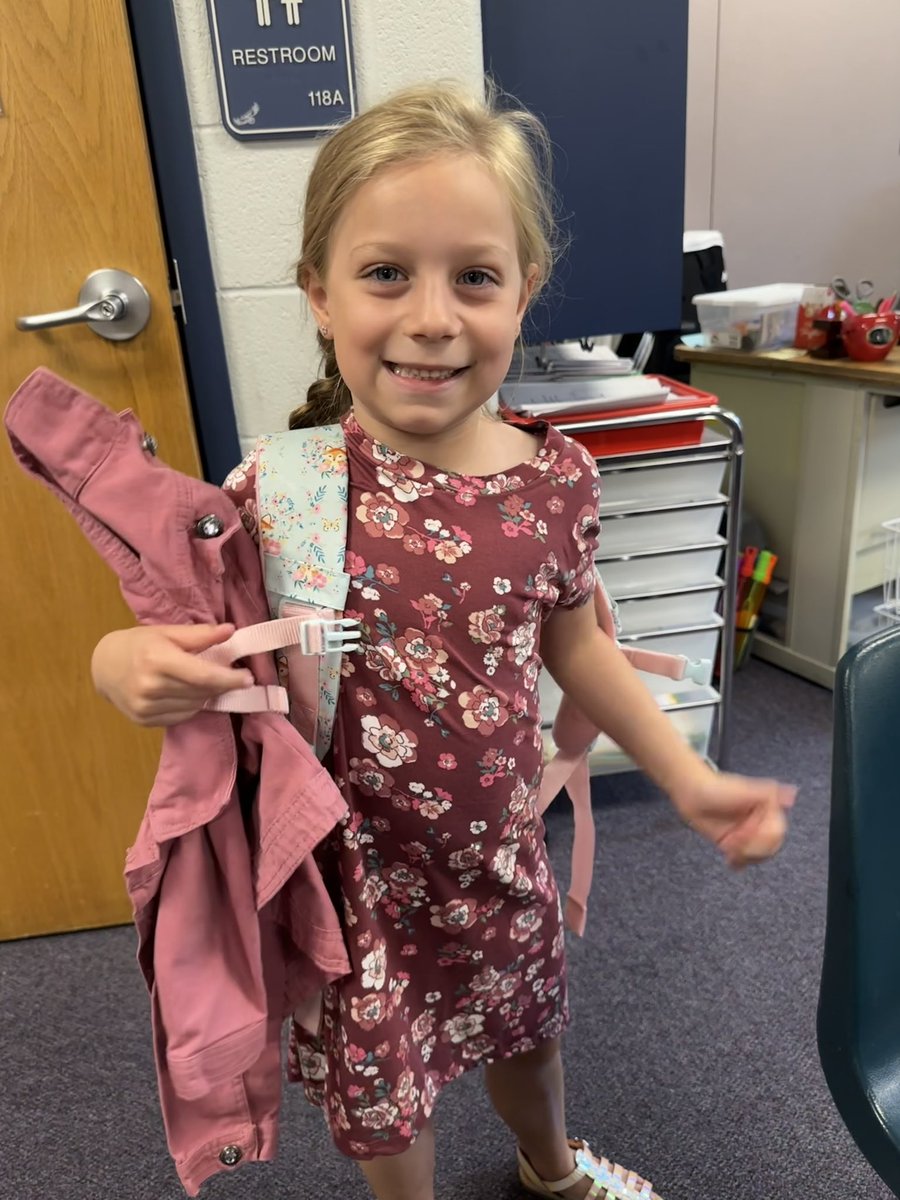 Loved hearing all about her first day! 💕Mommy was the one with all the tears 😭