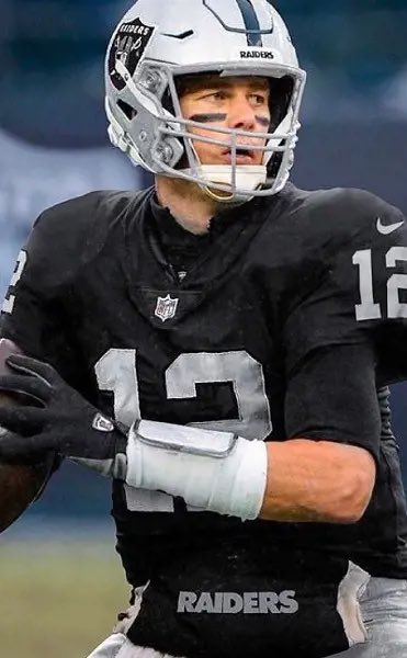 planetraider's tweet photo. Tom Brady on #Raides QB Aidan O'Connell
"His decision making, poise in the pocket and overall play these last 2 weeks have been impressive. I'd go far as to say he's been the most impressive rookie quarterback so far, kids got a bright future"🐐🏴☠️
#RaiderNation https://t.co/n95jwQhxgW