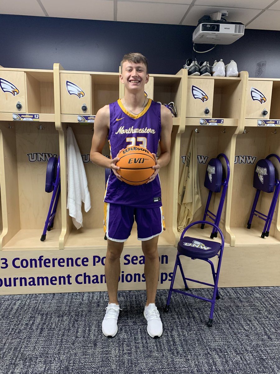 caidenswenby's tweet photo. Thank you coach @CoachGrosz and coach Aune for the visit today!! @unwmbb https://t.co/YgmKAJ0DNX