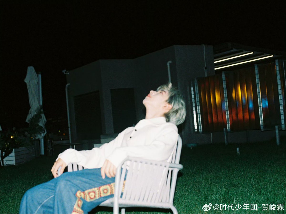 hejunlinpics's tweet photo. junlin weibo update

"already handsome to the point where nothing can be said"

#贺峻霖 ＃HeJunLin ＃时代少年团 #TeensinTimes https://t.co/11T4iZVZSU