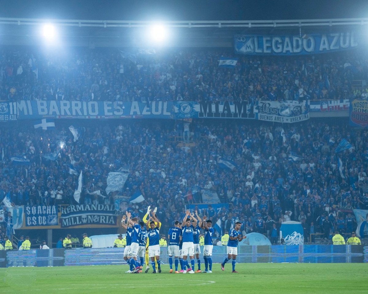 Equipos de las 20 mejores ligas del mundo con mayor invicto vigente como local:

1. Manchester United 🏴󠁧󠁢󠁥󠁮󠁧󠁿 - 31 partidos
2. MILLONARIOS 🇨🇴 - 27 PARTIDOS
3. Fluminense 🇧🇷 - 22 partidos
4. Rosario Central 🇦🇷 - 21 partidos
5. Unión Berlín 🇩🇪 - 21 partidos