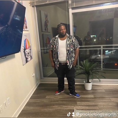 da_real_pook3's tweet photo. #NewProfilePic https://t.co/yitOjEQN69