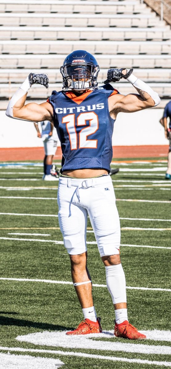 CitrusFootball's tweet photo. We Are Getting Closer Owl Nation

#BlueCollarOwlStandard #CHouse #CitrUS #TheNest🦉🦉🦉 https://t.co/CM4QeNLOAT