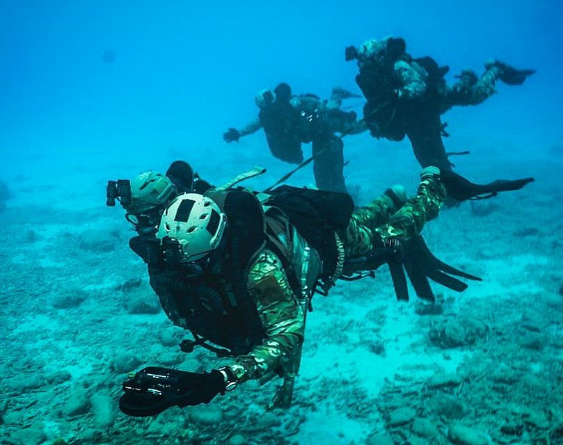 Patriot3Inc's tweet image. The JETBOOTS #DiverPropulsionSystem (DPS), ever changing, improving, adapting, enhancing…evolving!
•
•
Maritime #SpecialOperationsForces diving with #JETBOOTS V4 and V5s

#Patriot3 #CombatDiver #CombatSwimmer