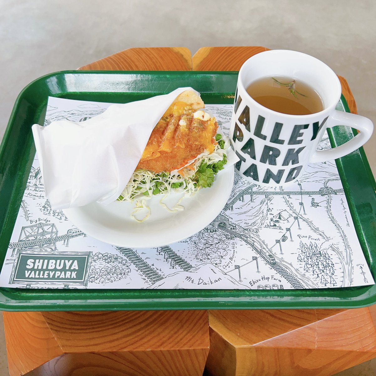 ai_no_irodori's tweet photo. #週末食レポ
#ValleyParkStand
#MIYASHITApark
STOMP前のブランチ🥙✨
ランチタイムよりは早い時間から行ける所検索で見つけたこのお店✨👀✨
私の好みすぎたぁー😍‼️
今回は食べてないけど大好きな #UPBEET のドーナツに、気になっている #ovgoBaker のクッキーとか色々‼️
渋谷のお気に入りに決定❤️ https://t.co/o5ayItSQuI
