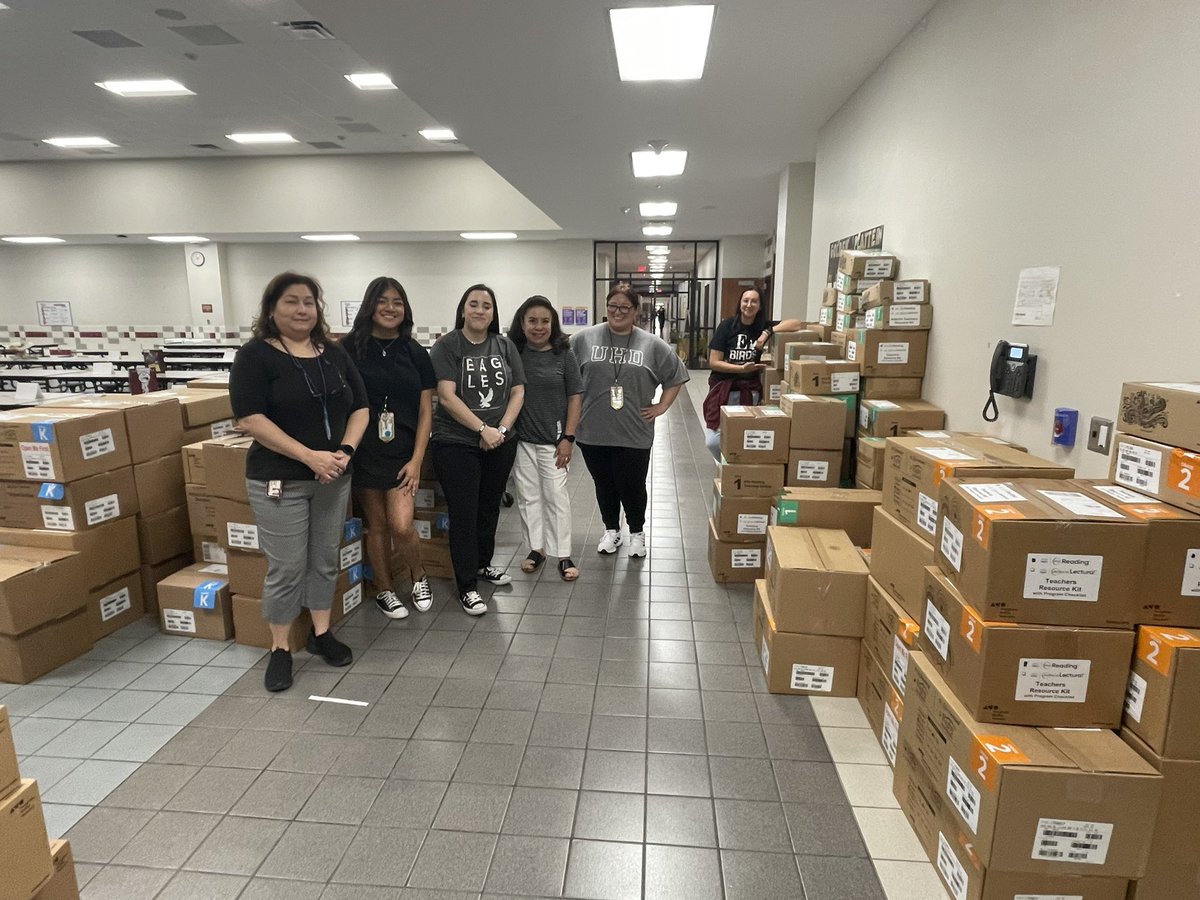 Teneal Hart (@tenealhart) on Twitter photo I had the best, and strongest, helpers sorting pallets today! So many boxes! <a href="/AdamElementary/">Adam Elementary</a> #WeAreAdam I had the best, and strongest, helpers sorting pallets today! So many boxes! <a href="/AdamElementary/">Adam Elementary</a> #WeAreAdam