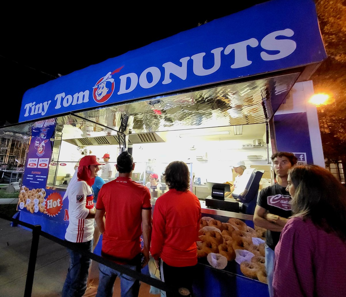 A great night with The National and Patti Smith at The Lake - with a well timed trip through the CNE for a bag of Tiny Tom donuts.. #thenational #pattismith