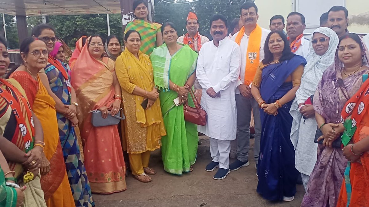 MBrahmvanshi's tweet photo. #VidhayakPravasBaithak
#BhaJaPa
#MadhyaPradesh
#Pipariya 
#ShreeMatiNivedekaJi
#FromBihar https://t.co/SGoJMDRfFR