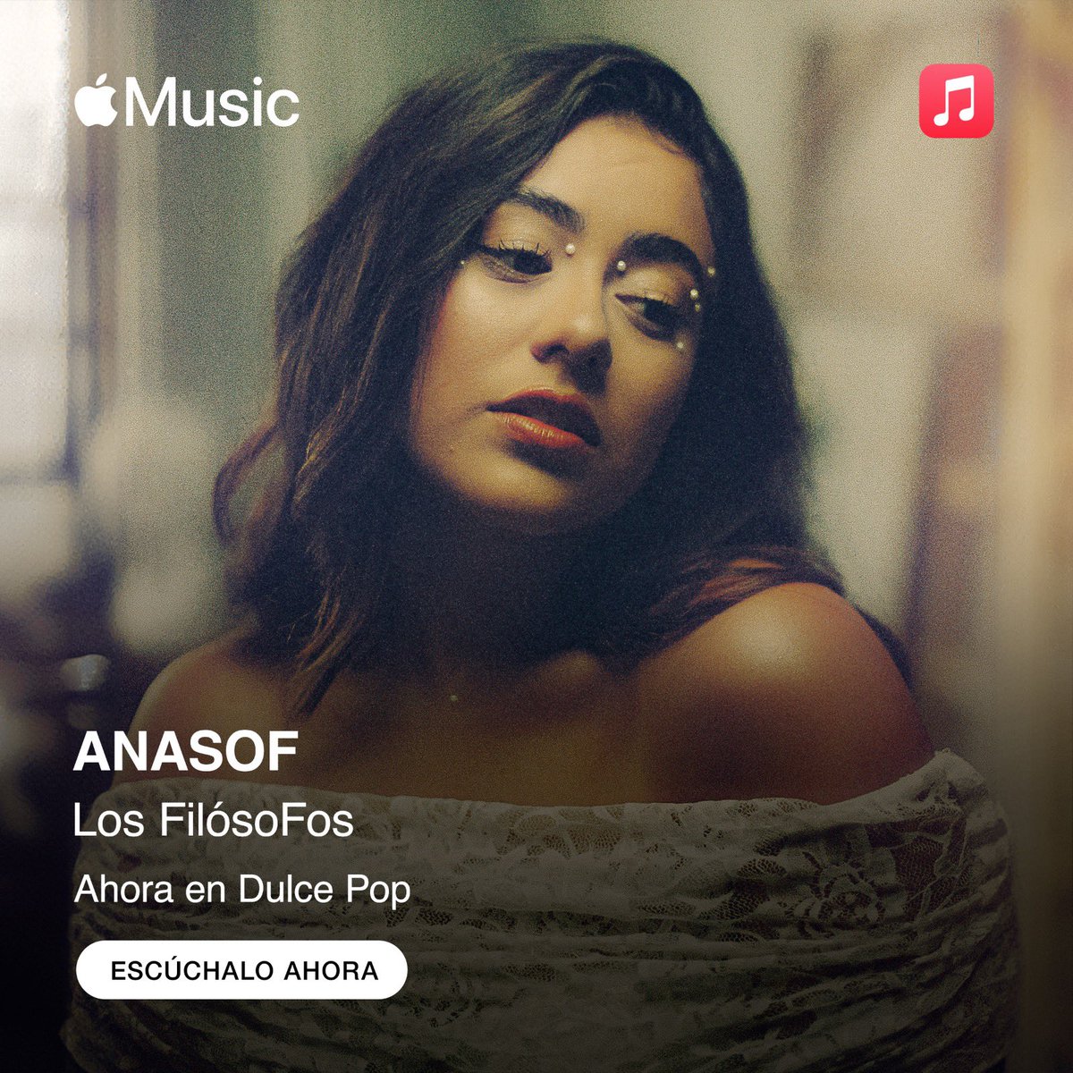 UMusicMexico's tweet photo. Nuestra playlist de Dulce Pop tiene la nueva canción de #ANASOF, dale play y escucha los filósoFos https://t.co/JOZ4w9GPCQ https://t.co/hMi92KgTqt