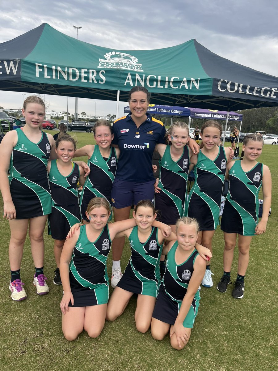 netball_mfac's tweet photo. Lightning Cup with our very own Lightning player ⭐️ #proudtobeflinders https://t.co/Sxh7PrKiuN