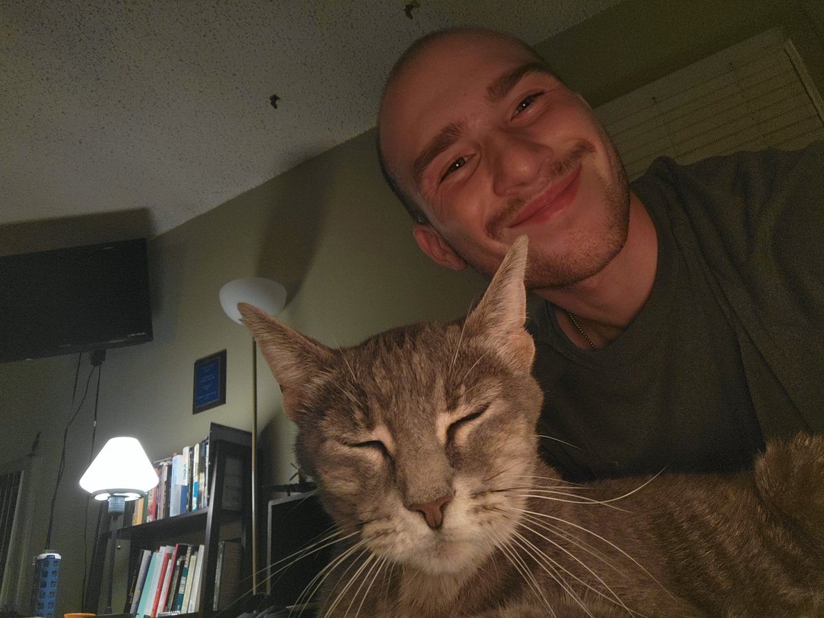 gccocp866's tweet image. Great friend